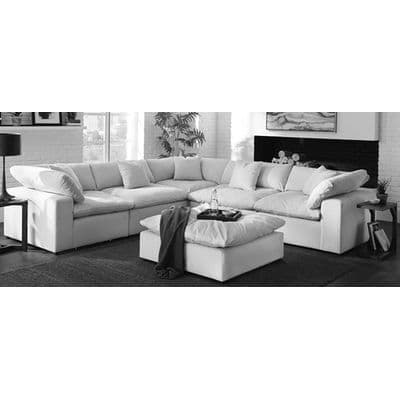 Layout I: 6 Piece Piece Sectional (141" x 141")