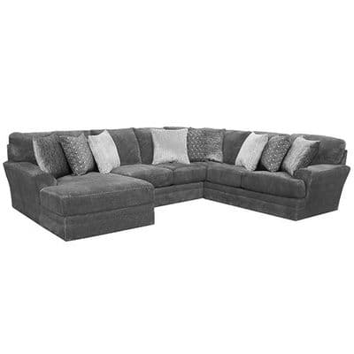 Layout O:  Three Piece Sectional  67" x 139" x 101"